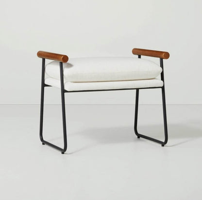 Accent Ottoman