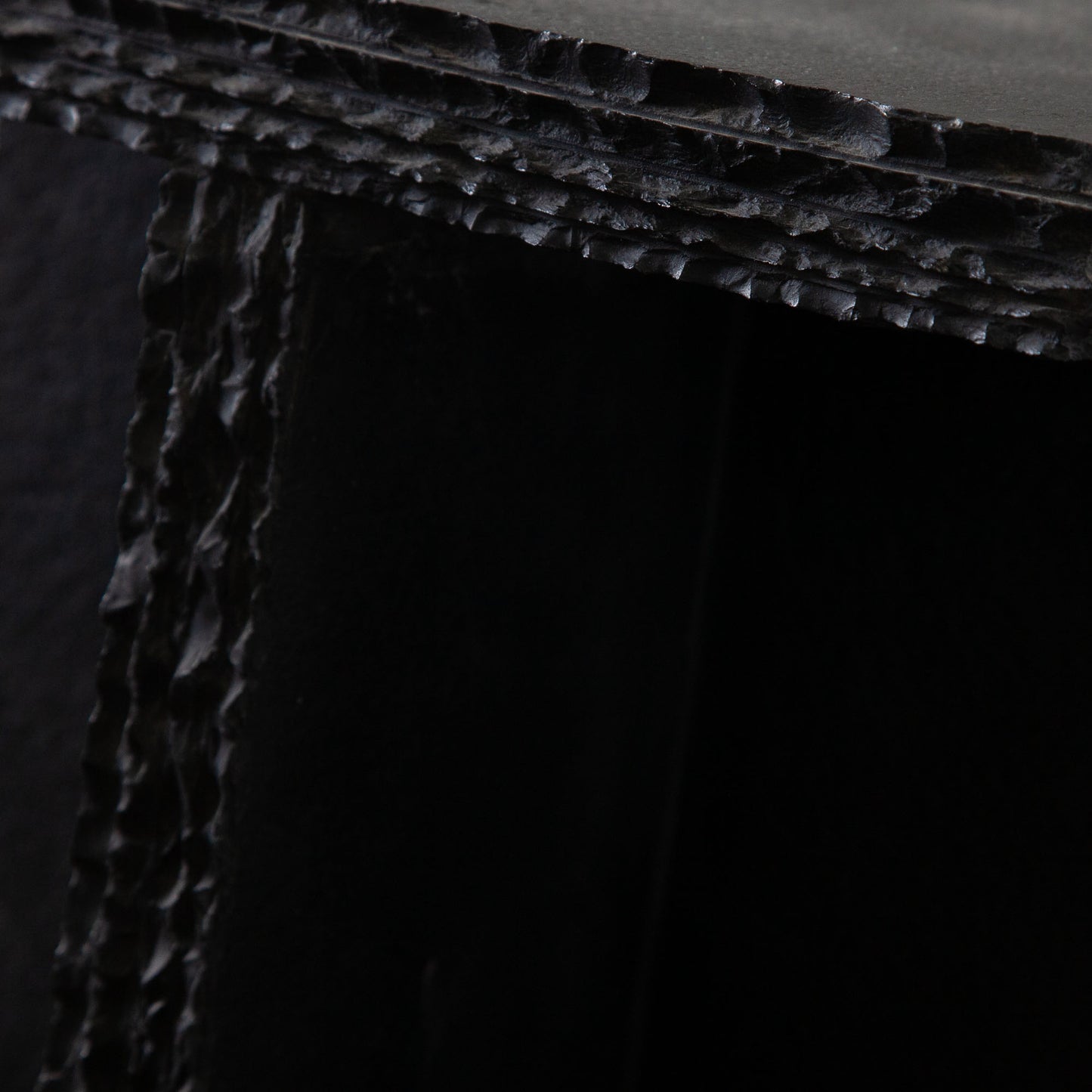 Spectre Accent Table
